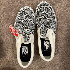 Vans slip on python white print